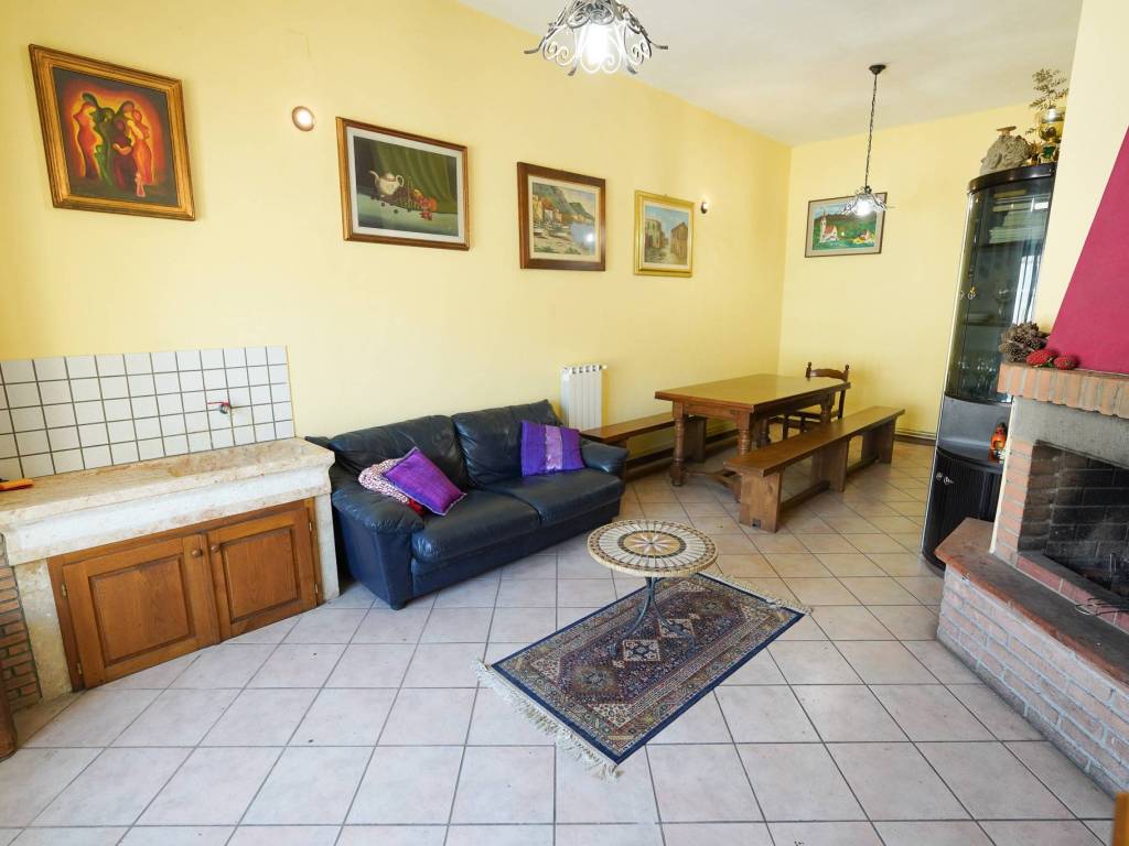 Casa indipendente a Quarrata in Via delle Prunaie, 73 - Foto 3