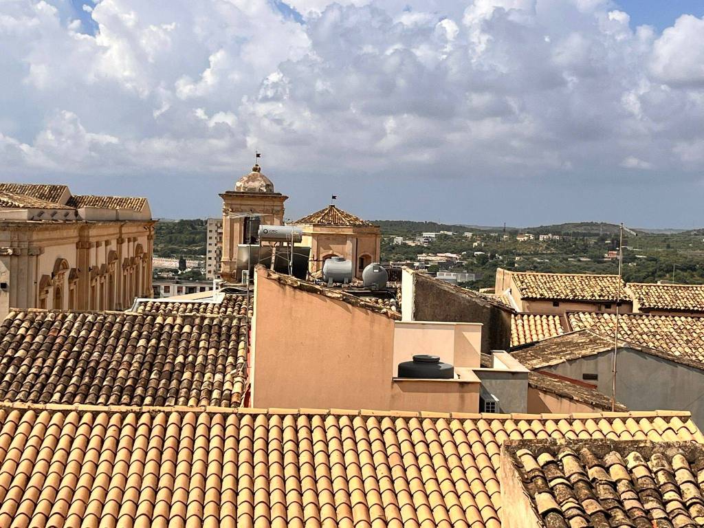 Casa indipendente a Noto in Via Fratelli Ragusa - Foto 4