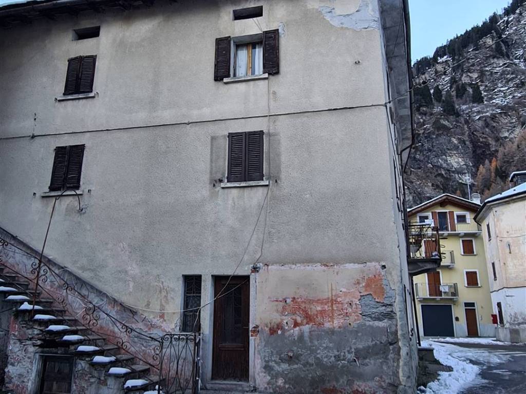 Casa indipendente a Campodolcino in Via Corti, 75 - Foto 3