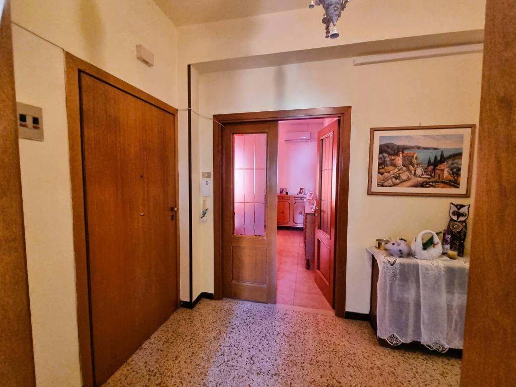 Appartamento a Ancona in Via Temistocle Calzecchi Onesti - Foto 2