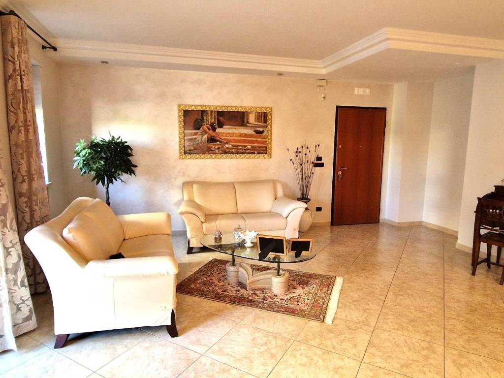 Appartamento a Trani in Via Giuseppe Verdi - Foto 4