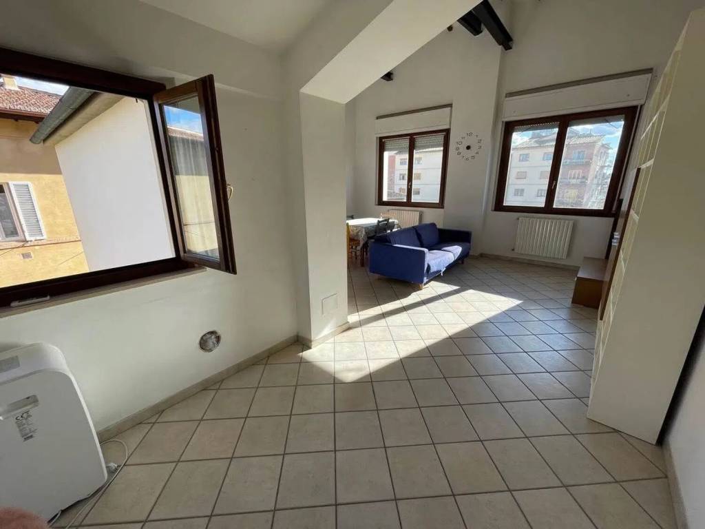 Appartamento a Siena in Quartiere Fuori Porta Camollia - Foto 4