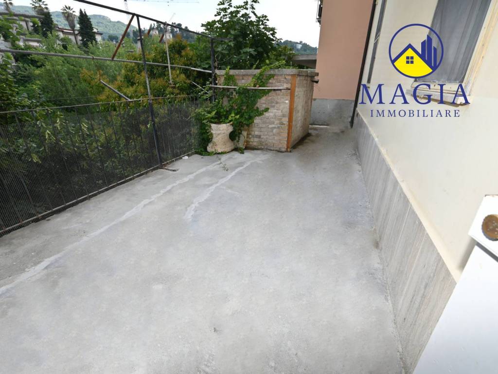 Appartamento a Ascoli piceno in VIA SAN SERAFINO, 5 - Foto 4