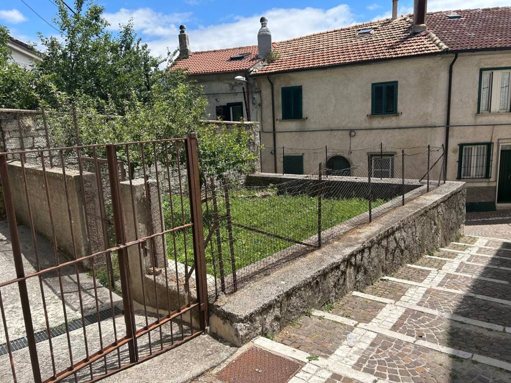 Casa indipendente a Capracotta in Via Santa Maria di Loreto - Foto 2