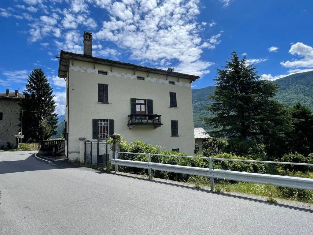 Villa a Bianzone in Via Stelvio S.N.C. - Foto 4
