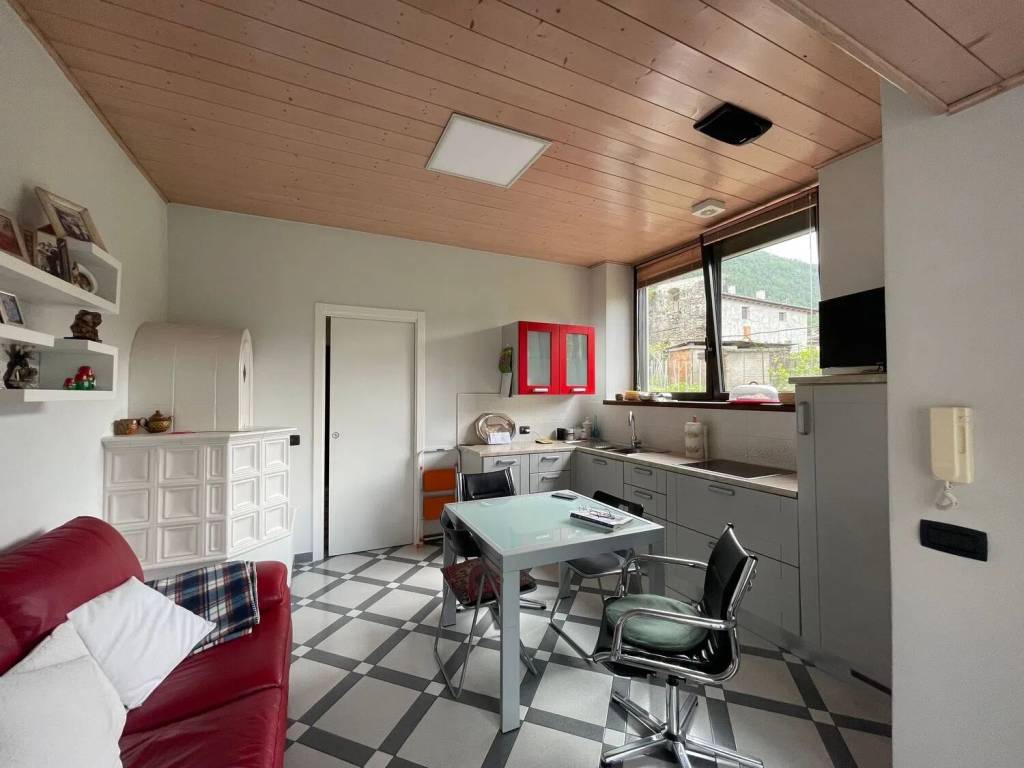 Villa a Tirano in Via Francesco Saverio Quadrio, 6 - Foto 2