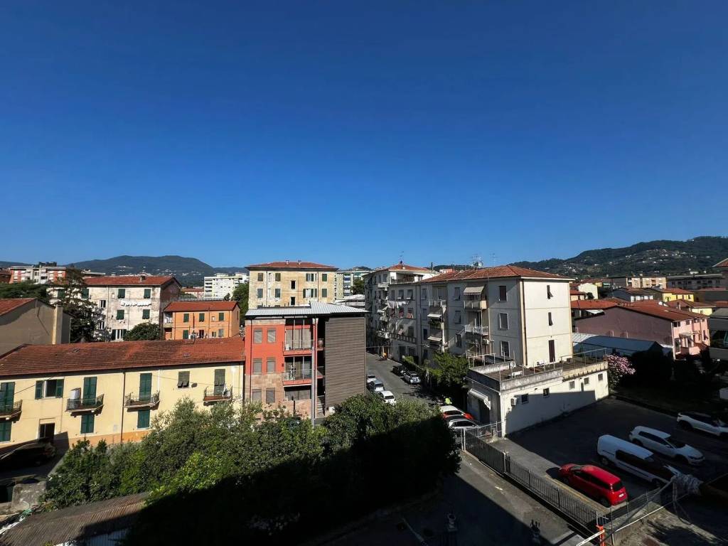 Appartamento a La spezia in Via Giorgio Viani, 27 - Foto 2