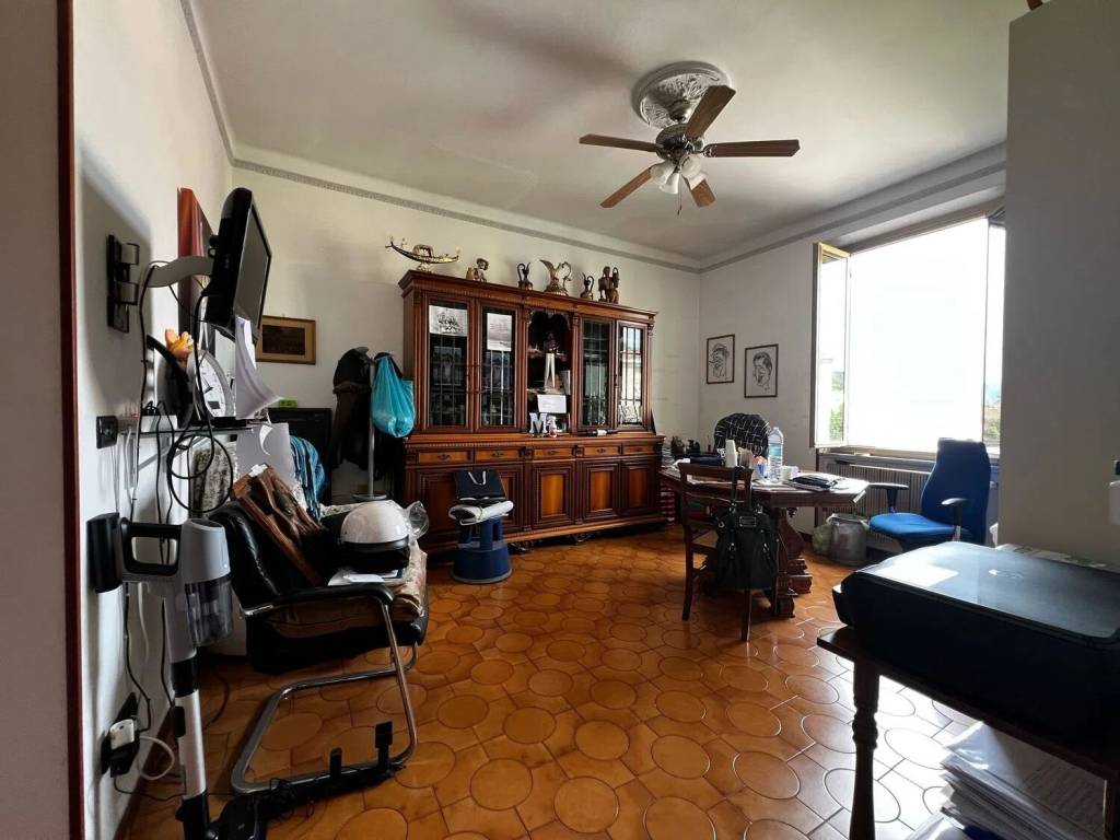Appartamento a La spezia in Via Alfredo Oldoini, 5 - Foto 2
