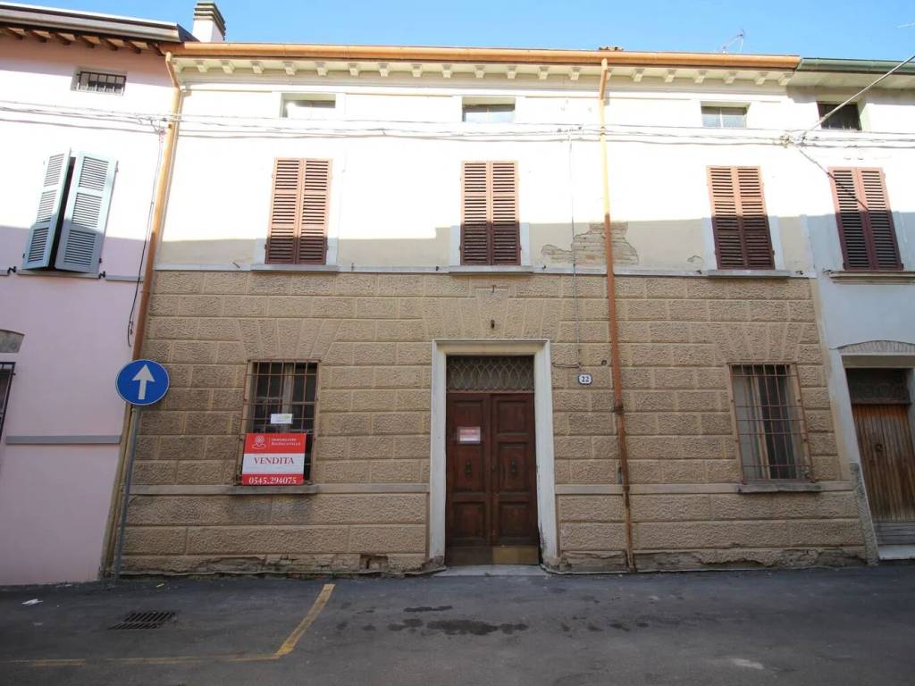 Palazzo / stabile a Bagnacavallo in Via Guglielmo Oberdan, 22 - Foto 2