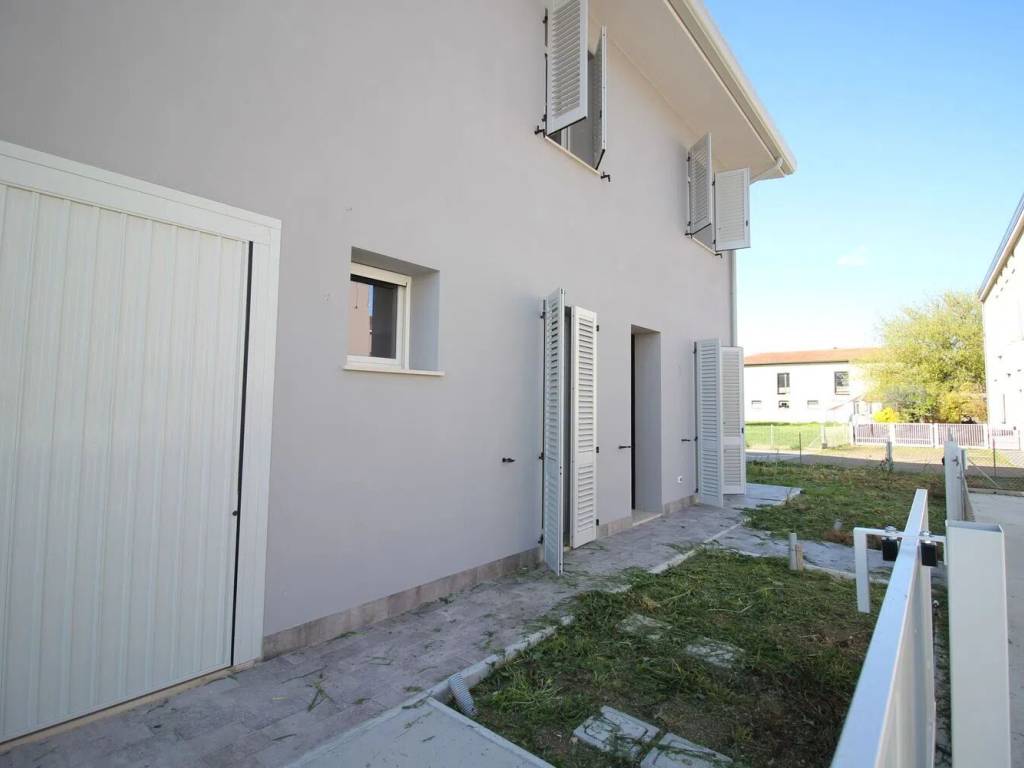 Villa a Sant'agata sul santerno in Via Giovanni Paolo Ii' S.N.C. - Foto 3