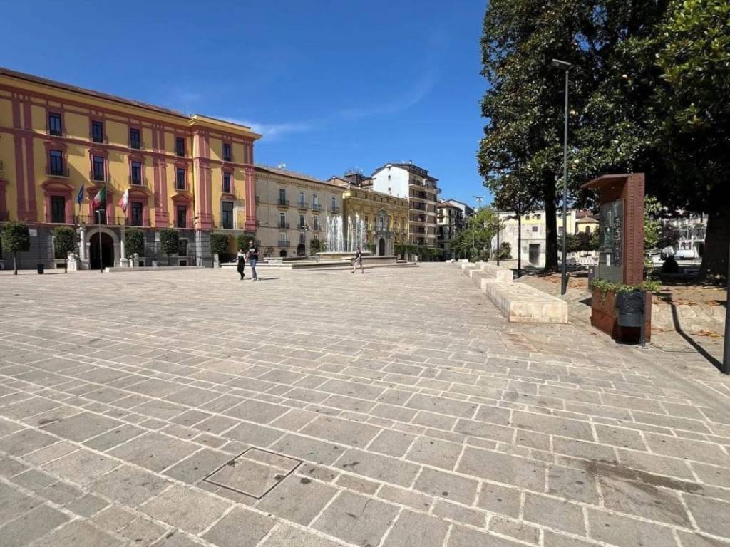 Appartamento a Avellino in Piazza Libertà - Foto 2