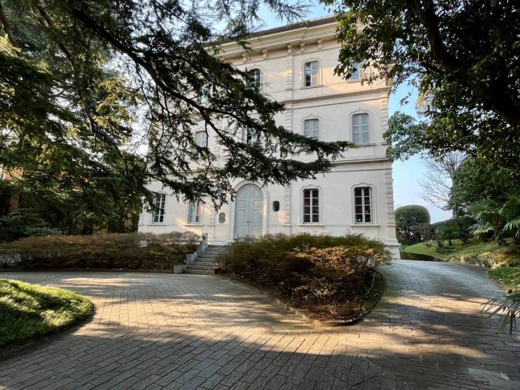 Appartamento a Como in Piazza Roma, 11 - Foto 4