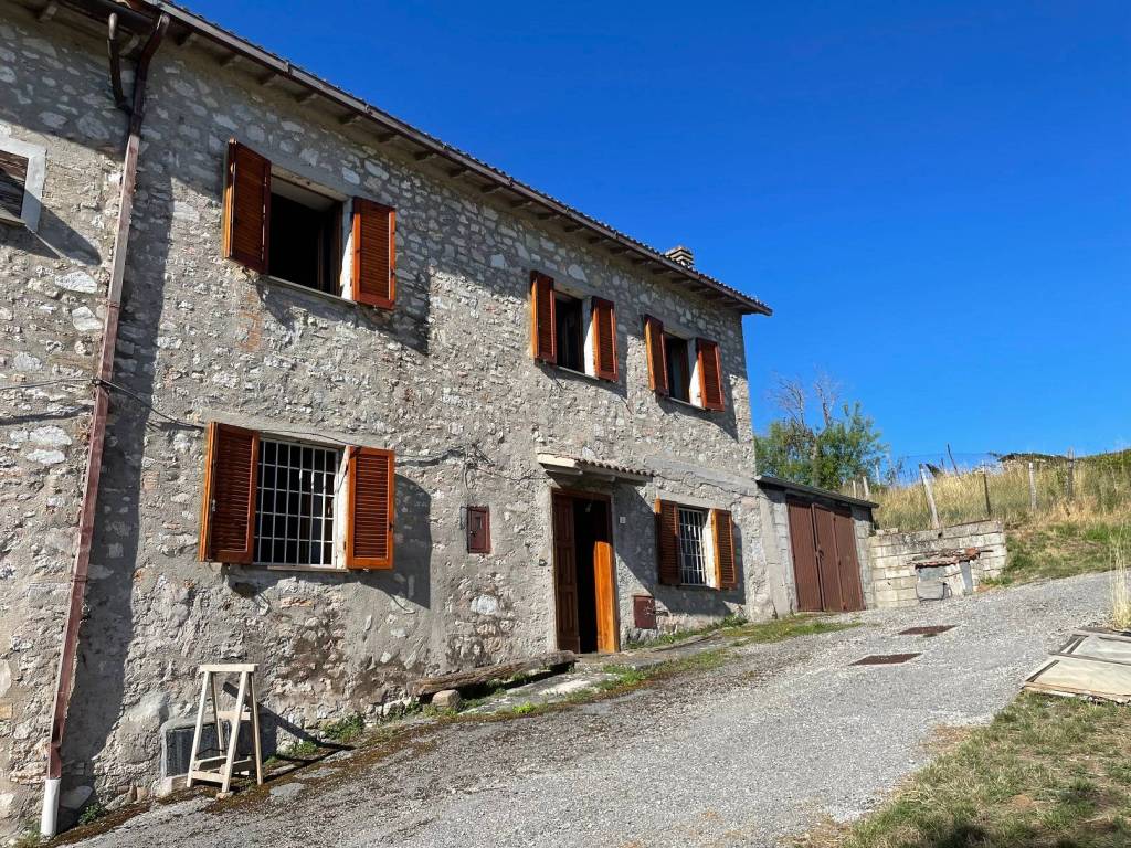 Casa indipendente a Sellano in Località Ceseggi - Foto 3