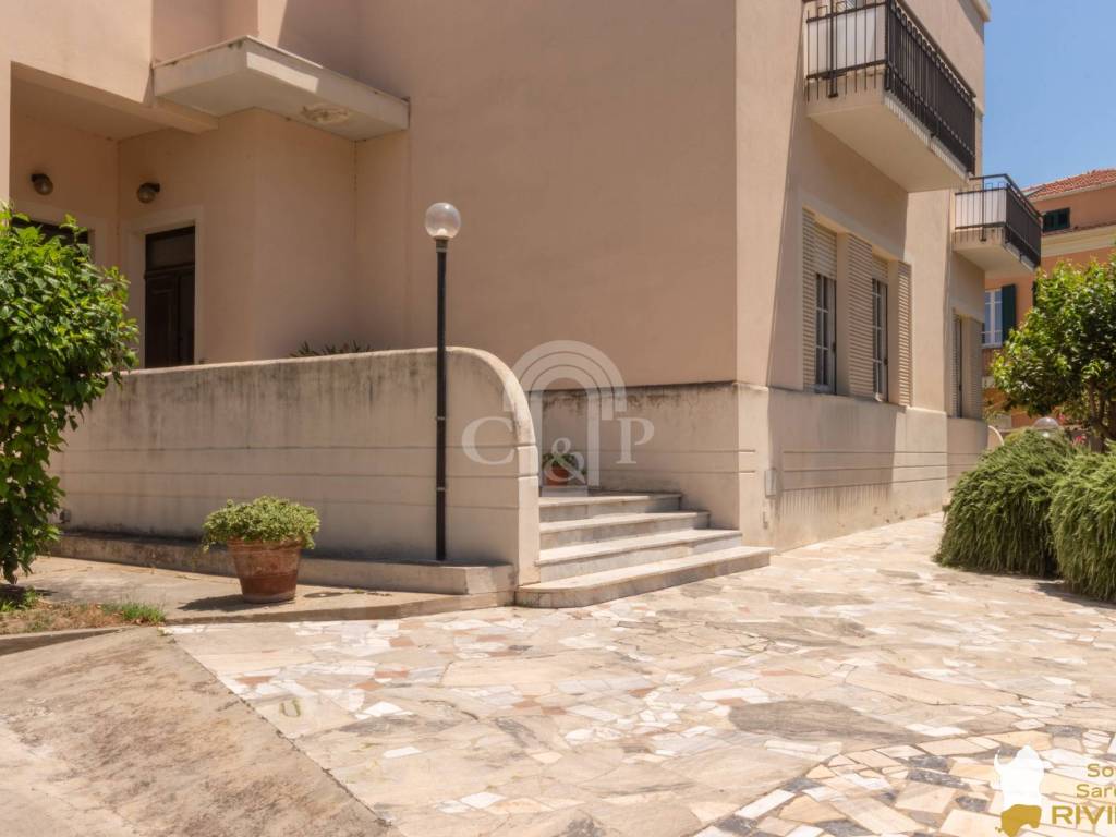 Villa a Cagliari in Viale San Vincenzo, 39 - Foto 2