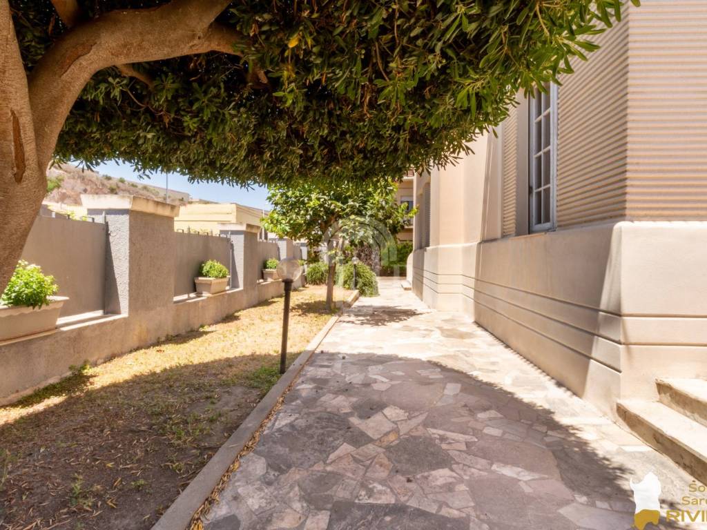 Villa a Cagliari in Viale San Vincenzo, 39 - Foto 3