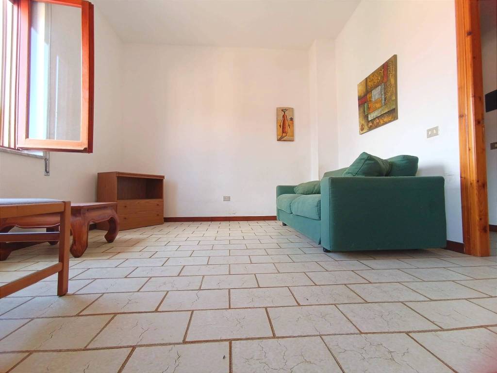 Appartamento a Bosa in Via Emilio Lussu, 1 - Foto 3