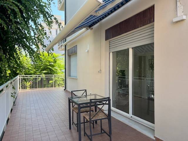 Appartamento a Riccione in Viale Gioacchino Rossini - Foto 2