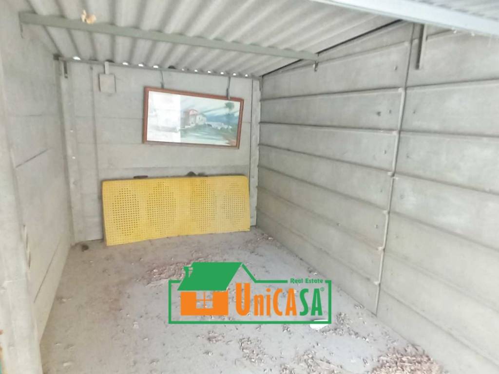 Box / garage a Monfalcone in Via E. Valentinis, 100 - Foto 4