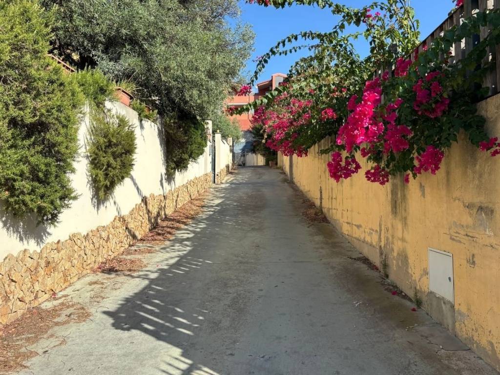 Villetta a schiera a Cagliari in Via Antioco Casula - Foto 3