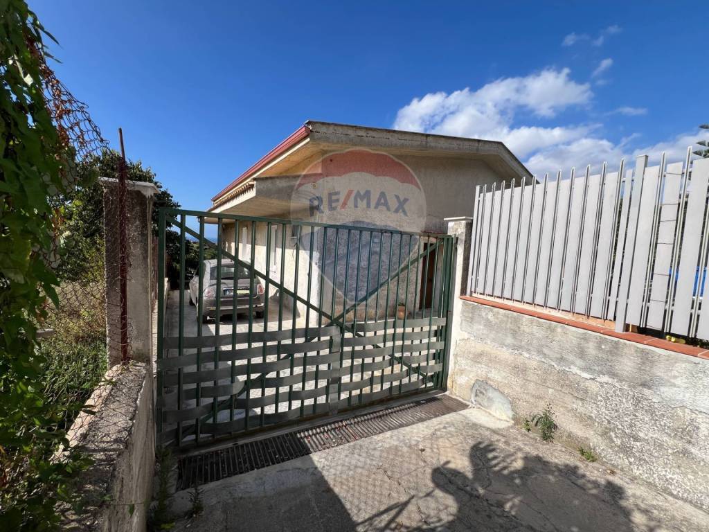Villa a Carini in Via Gurrino, 24 - Foto 2
