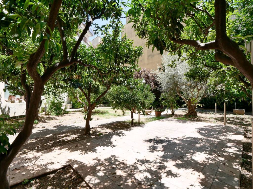 Casa indipendente a Acquaviva delle fonti in Piazza Vittorio Emanuele II, 2 - Foto 5