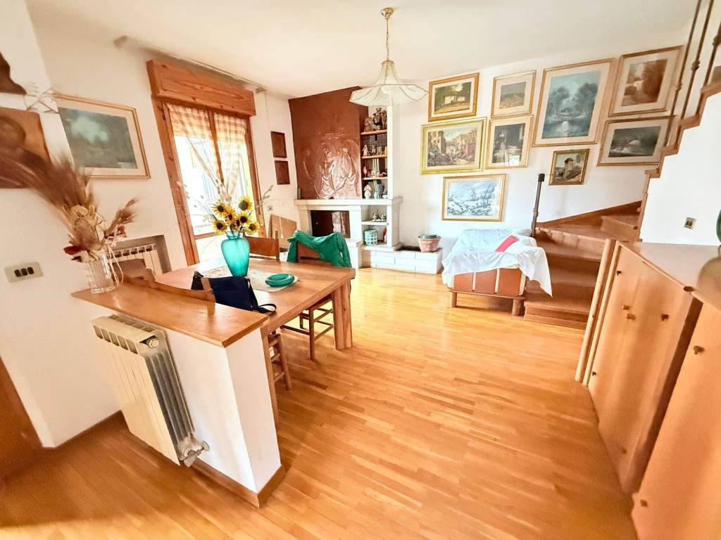 Appartamento a Fermignano in Via M. L. King - Foto 3