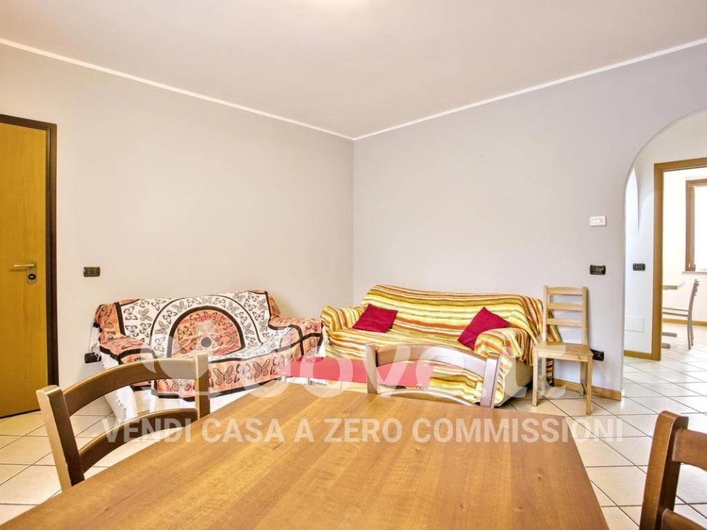 Appartamento a Carnago in Via Sandro Pertini, 3 - Foto 3