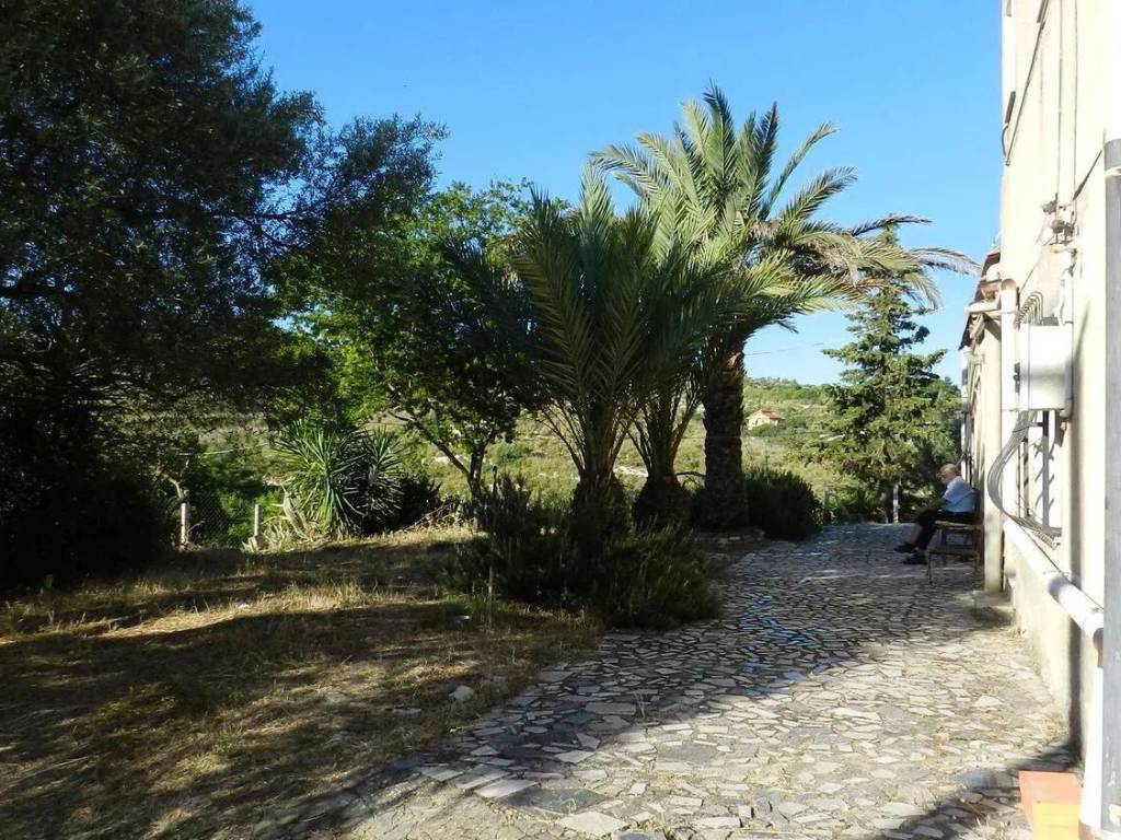 Villa a San cataldo in Via Generale Carlo Alberto Dalla Chiesa - Foto 2