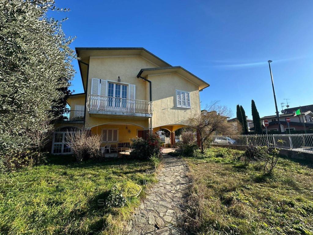 Villa a Azzano mella in Via Vittorio Veneto - Foto 3