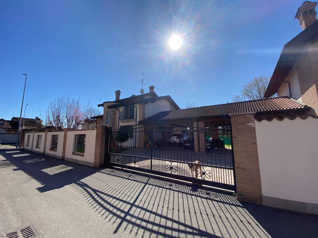Villa a Comazzo in Via Enrico Berlinguer - Foto 5