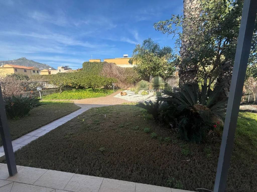 Villa a Valderice in Viale Crocci S.N.C. - Foto 4