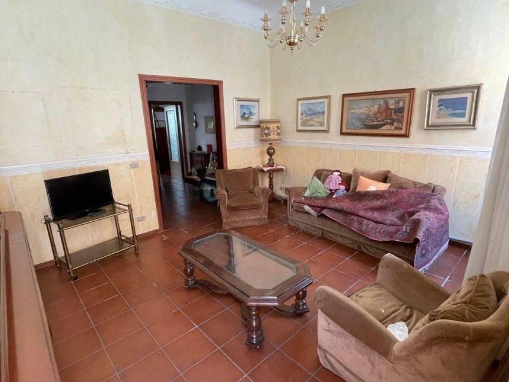 Casa indipendente a Falconara marittima in Via Giacomo Leopardi - Foto 2