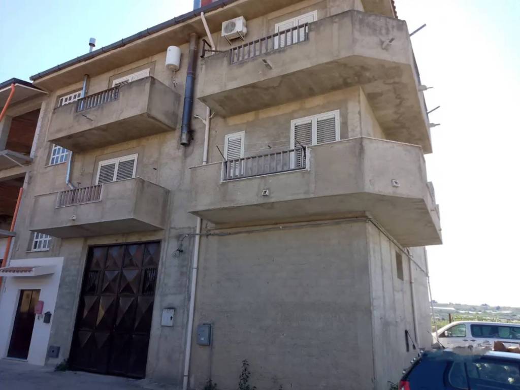 Appartamento a Castrofilippo in Via Enrico Fermi - Foto 3
