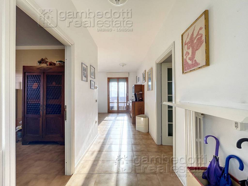 Appartamento a Urbino in Piazza Casteldurante, 22 - Foto 2