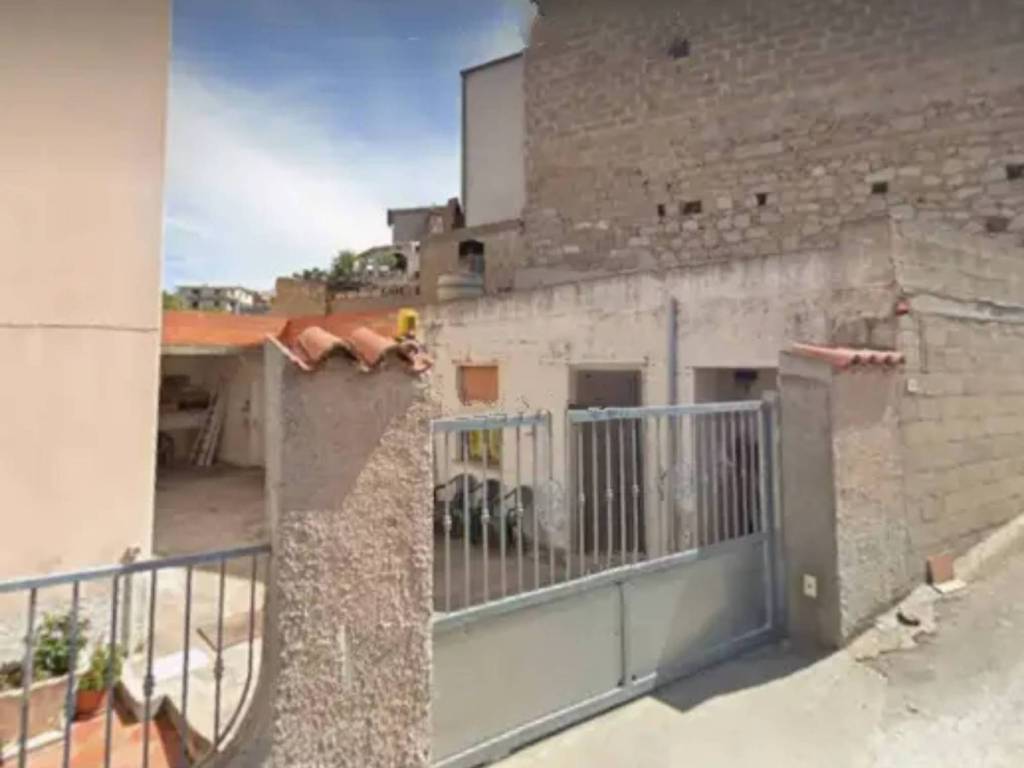 Casa indipendente a Oliena in Via Guglielmo Marconi - Foto 2