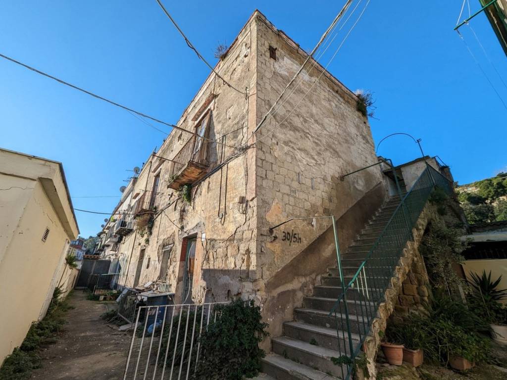 Palazzo / stabile a Bacoli in Via Lucullo , 00 - Foto 2