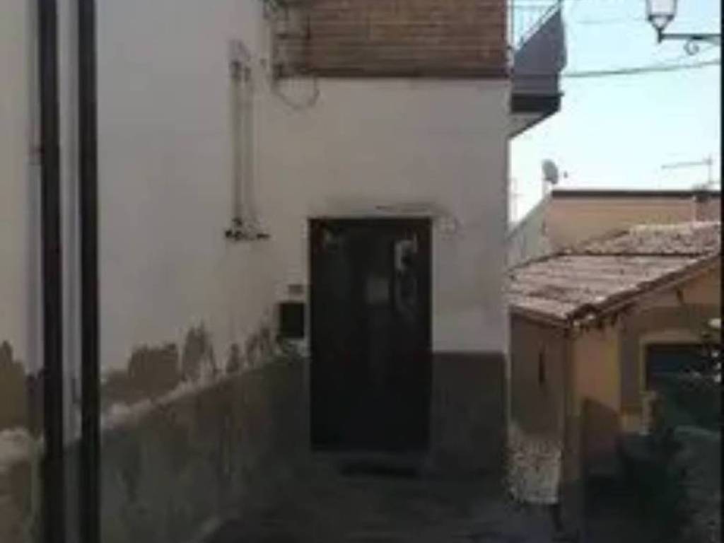 Casa indipendente a Albano di lucania in Vico Alessandro Volta - Foto 2