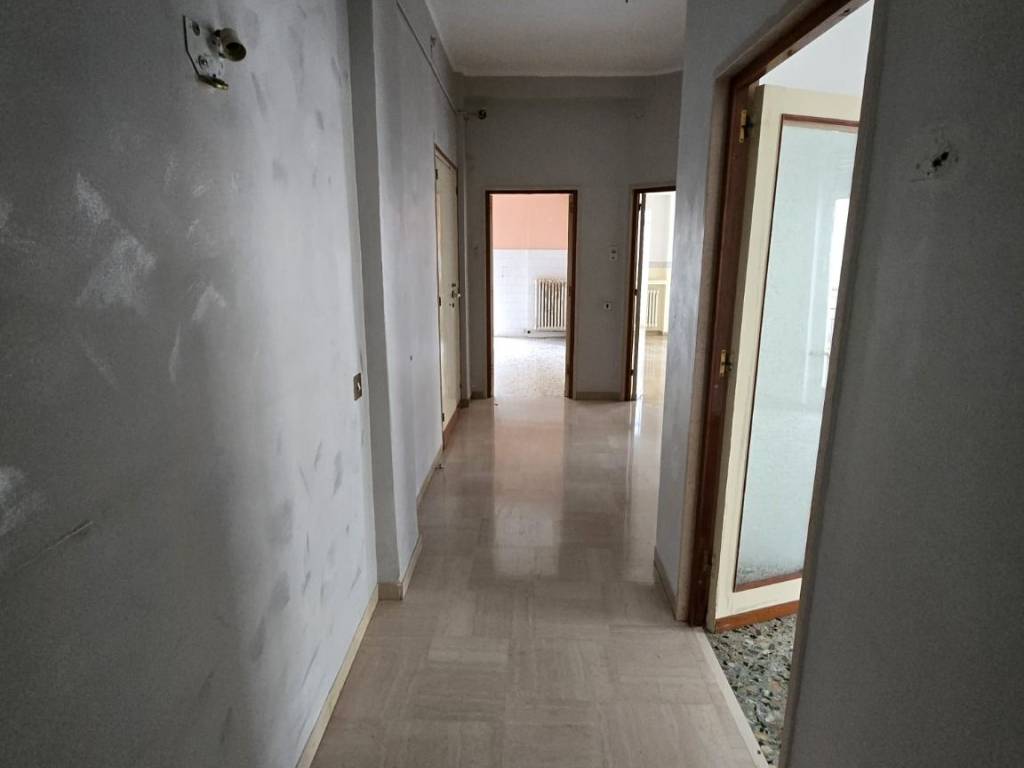 Appartamento a Andria in Via Gaetano Filangieri - Foto 4