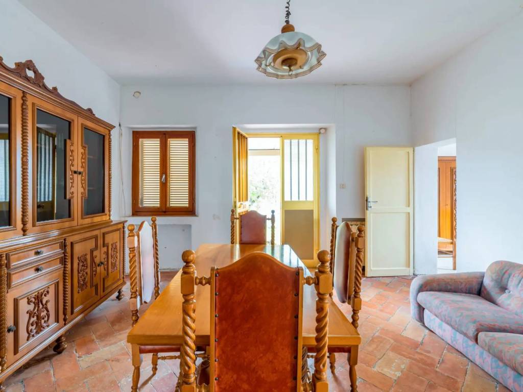 Casa indipendente a Fabriano in FRAZIONE COLLAMATO -via campo al fosso - Foto 3