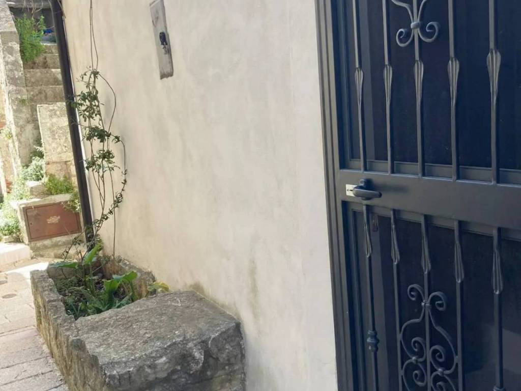 Casa indipendente a Vico del gargano in Via Micino - Foto 3