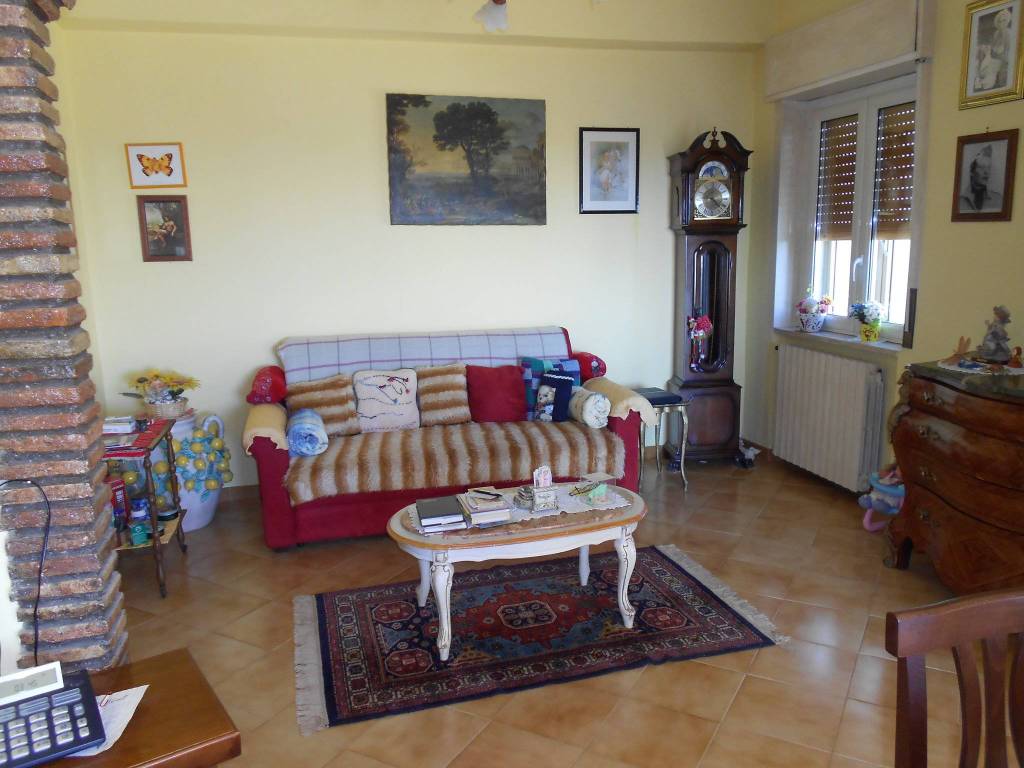 Appartamento a Ronciglione in Via 28 Luglio, 1 - Foto 2