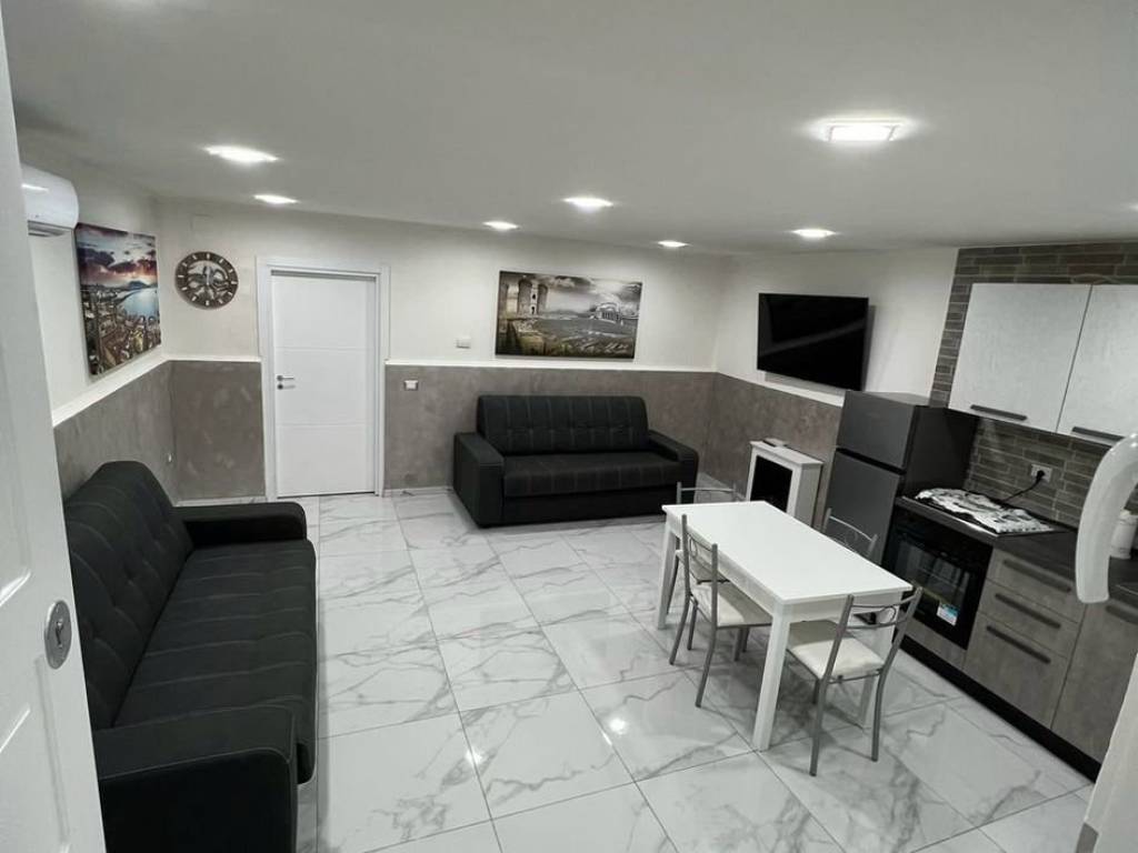 Appartamento a Napoli in Calata San Mattia - Foto 3