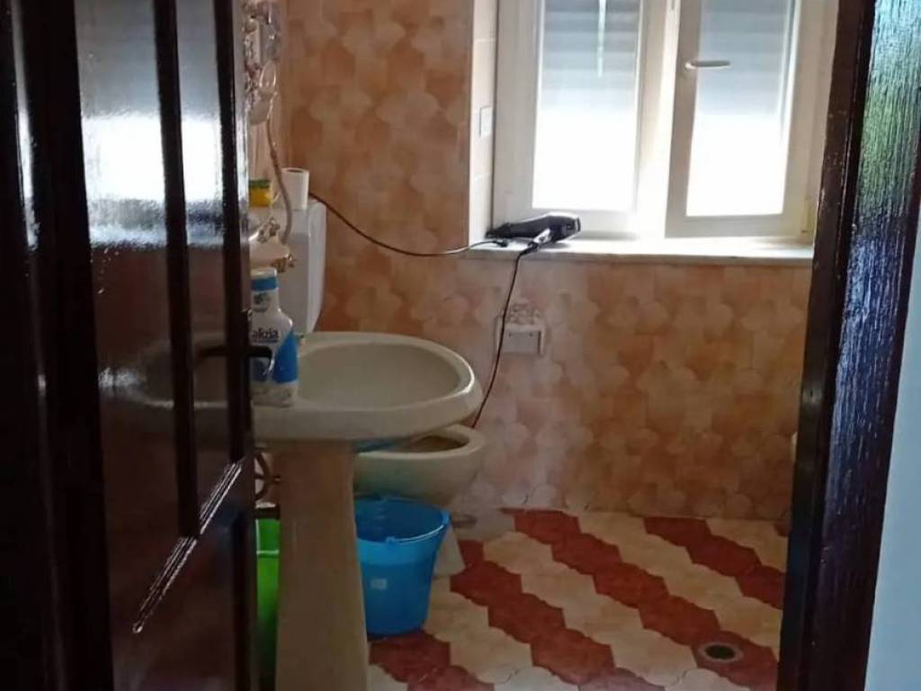 Casa indipendente a San calogero in Corso Umberto I - Foto 4