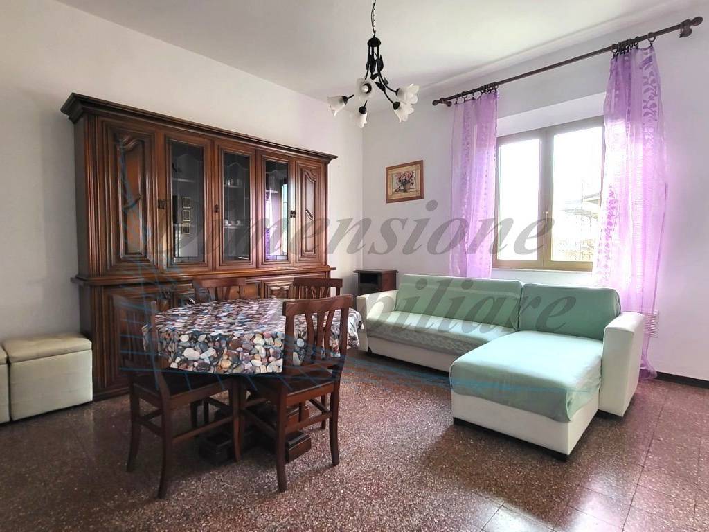 Appartamento a Rosignano marittimo in Piazza Monte alla Rena - Foto 2