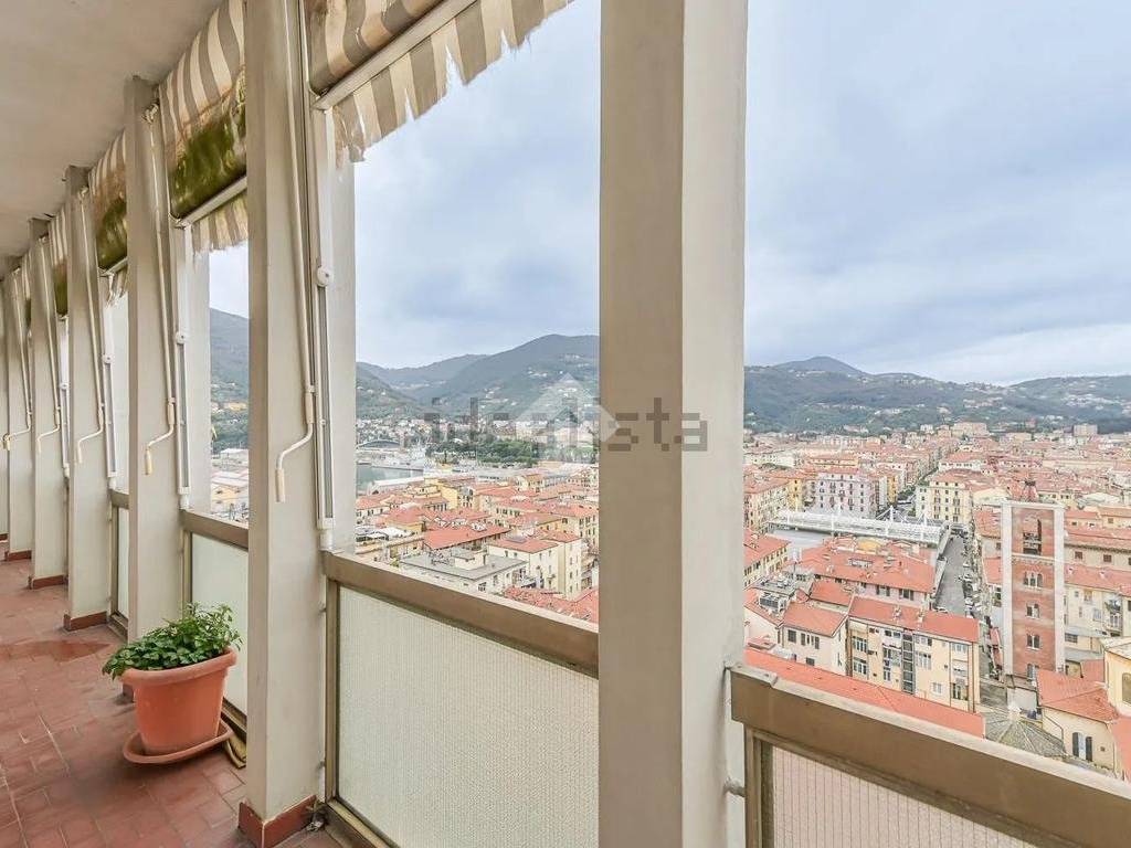 Appartamento a La spezia in GALLERIA GOITO, 7 - Foto 4