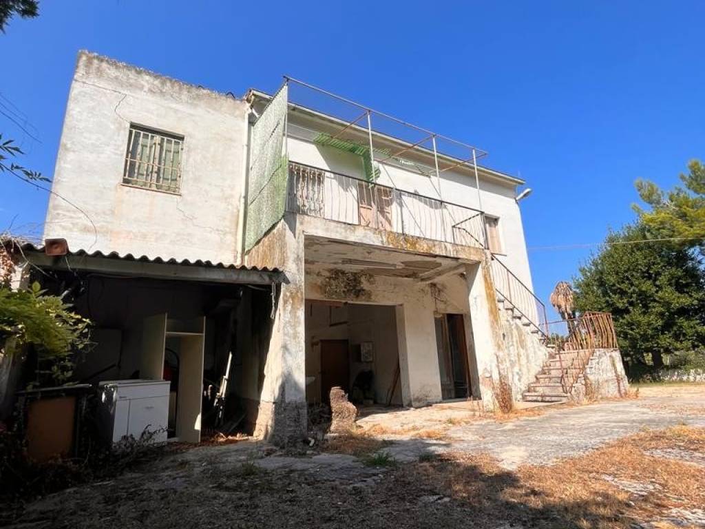 Rustico / casale a Civitanova marche in Contrada Grazie - Foto 3