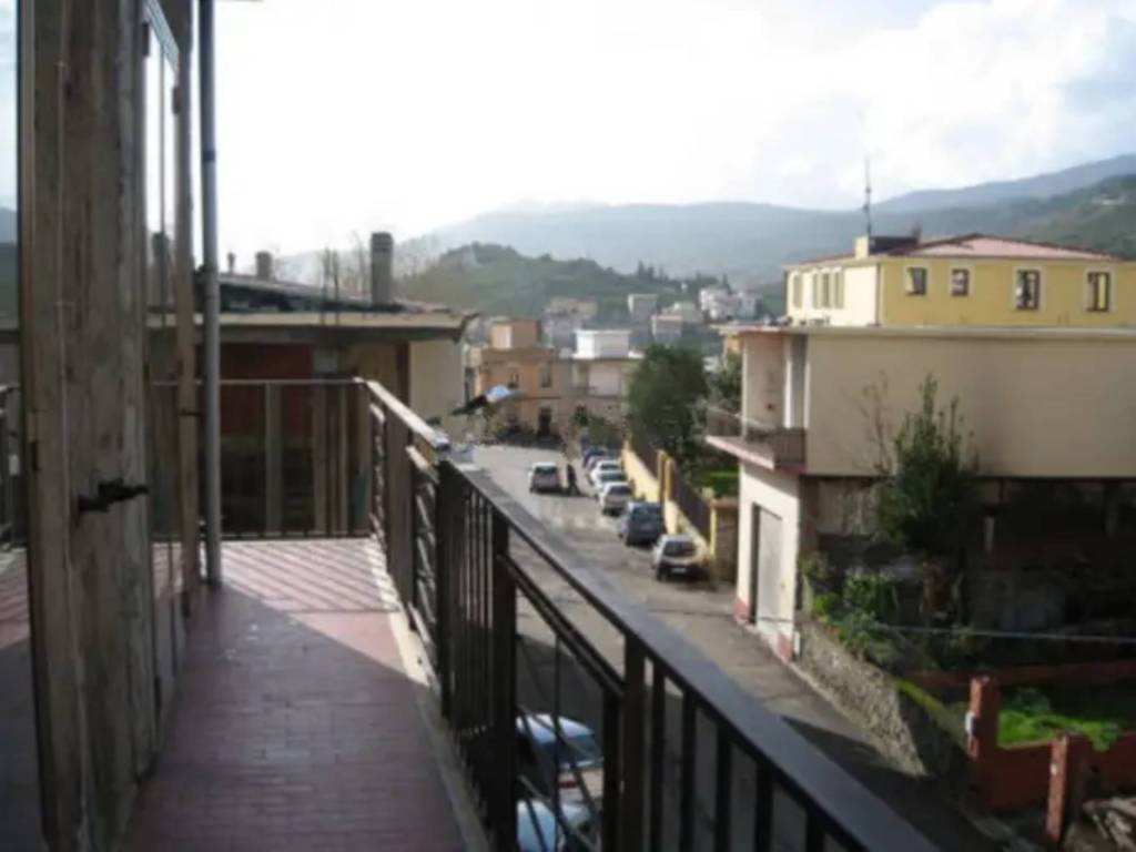 Casa indipendente a Arzana in Via Monsignor Virgilio - Foto 3