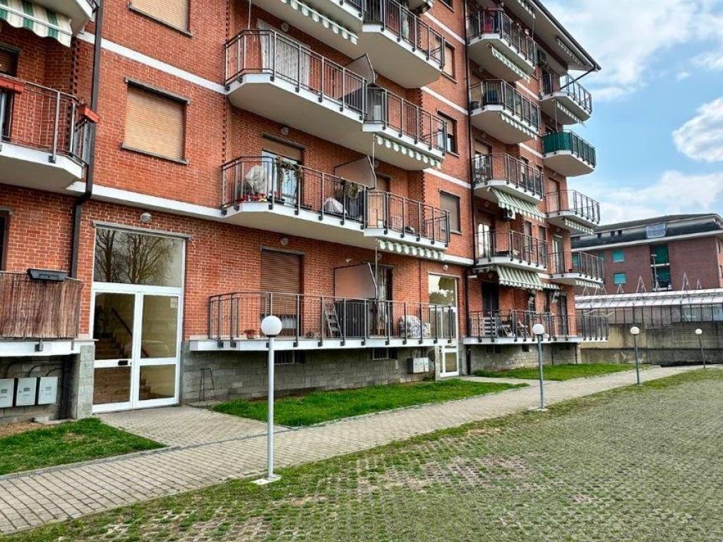 Appartamento a Carmagnola in Via del Porto, 71 - Foto 2
