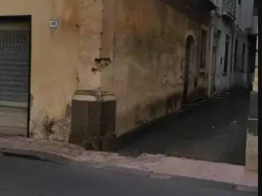 Appartamento a Carlentini in Via Camillo Benso di Cavour Ronco - Foto 5