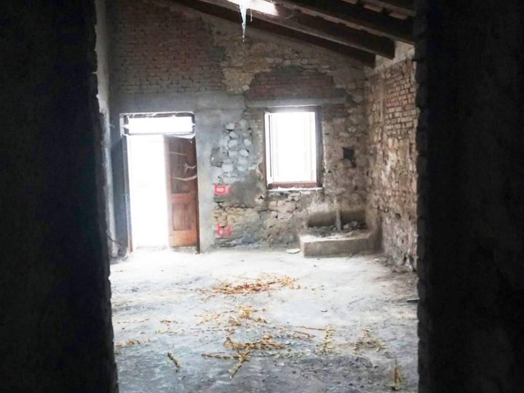 Casa indipendente a Foligno in Corta di Colle - Foto 2
